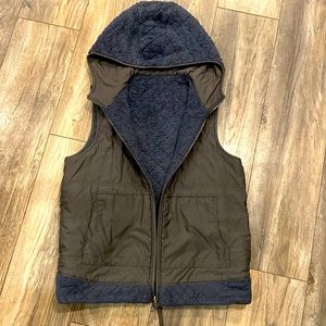 Patagonia reversible vest medium